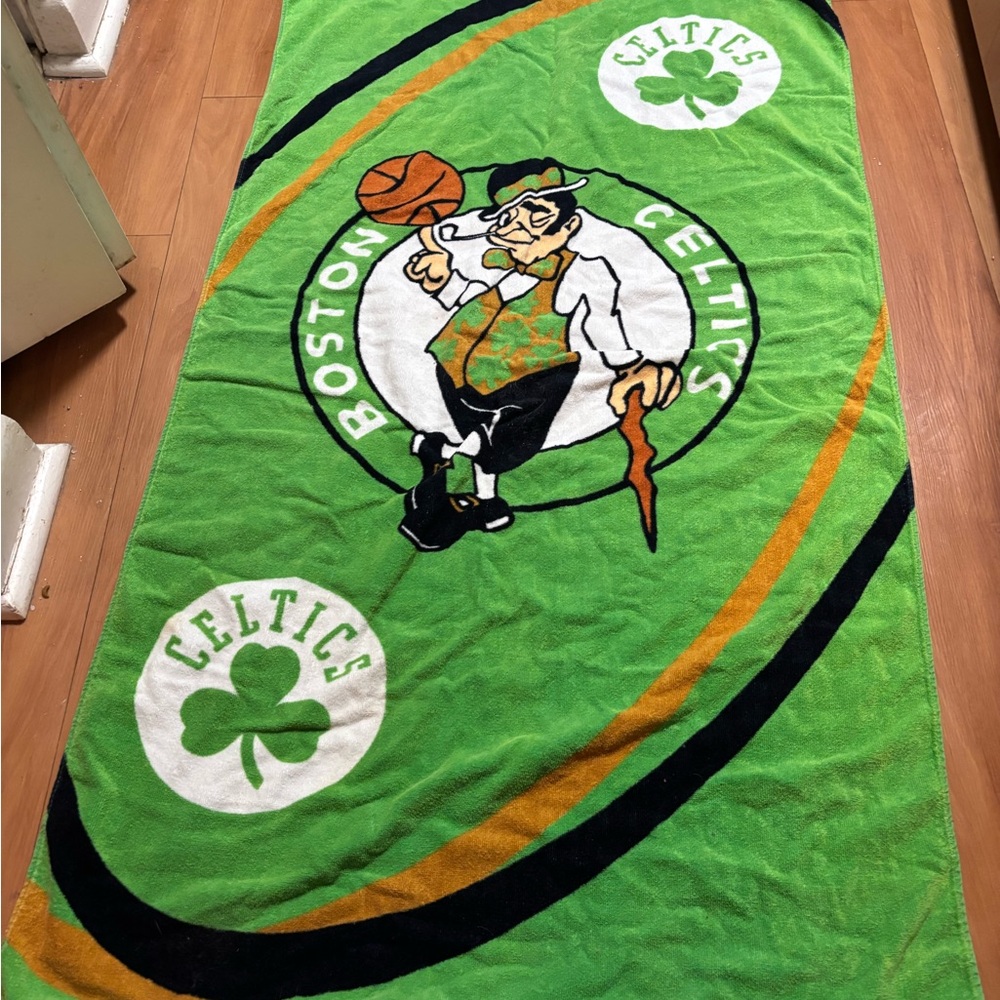 Green Bath Towel